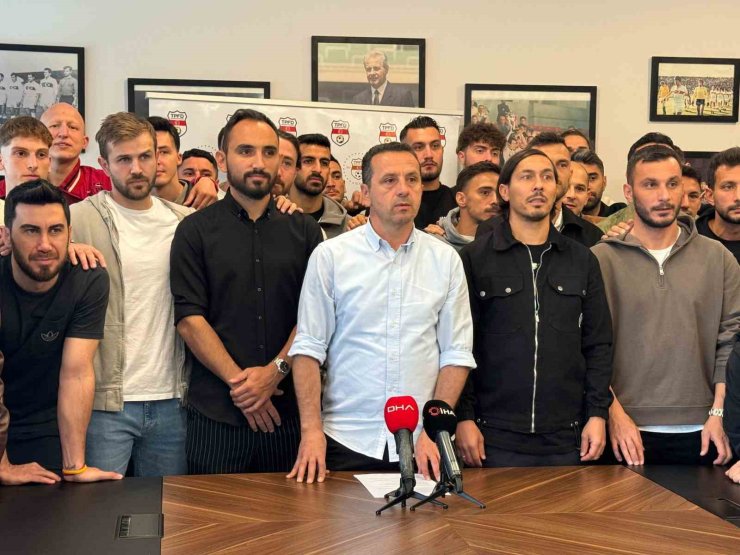 SAFFET AKYÜZ: "TFF 3. LİG’DE YAŞ KISITLAMASININ OLMAMASI GEREKTİĞİNE İNANIYORUZ"