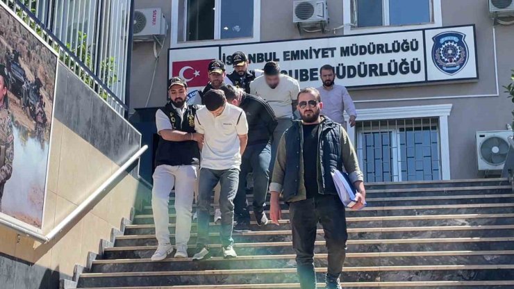 BAKIRKÖY’DE 10 MİLYON LİRALIK KUYUMCU SOYGUNU KAMERADA: 3 TUTUKLAMA