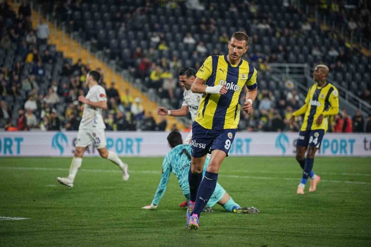 EDİN DZEKO, BU SEZONKİ 21. GOLÜNÜ KAYDETTİ