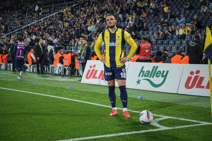 FENERBAHÇE, ÜST ÜSTE 4. KEZ LİGİ İKİNCİ TAMAMLAYACAK