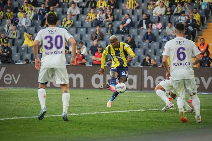TRENDYOL SÜPER LİG: FENERBAHÇE: 1 - EYÜPSPOR: 0 (İLK YARI)