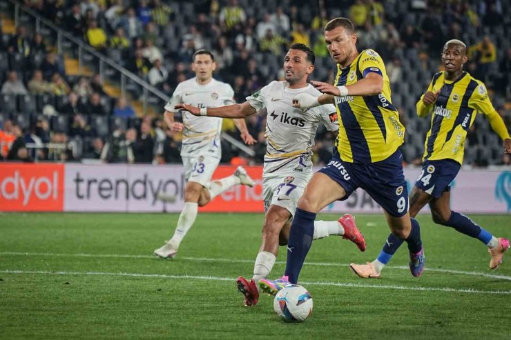 TRENDYOL SÜPER LİG: FENERBAHÇE: 2 - EYÜPSPOR: 1 (MAÇ SONUCU)