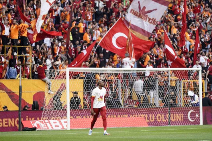 TRENDYOL SÜPER LİG: GALATASARAY: 0 - KAYSERİSPOR: 0 (MAÇ DEVAM EDİYOR)