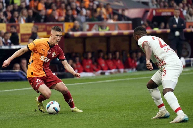 TRENDYOL SÜPER LİG: GALATASARAY: 2 - KAYSERİSPOR: 0 (İLK YARI)