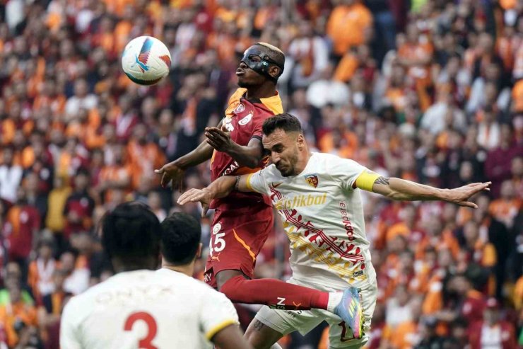 TRENDYOL SÜPER LİG: GALATASARAY: 2 - KAYSERİSPOR: 0 (İLK YARI)
