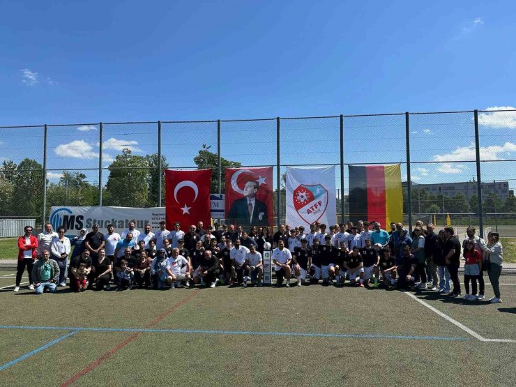ATFF’NİN 19 MAYIS’A ÖZEL FUTBOLCU SEÇME ETKİNLİĞİ STUTTGART’TA DÜZENLENDİ