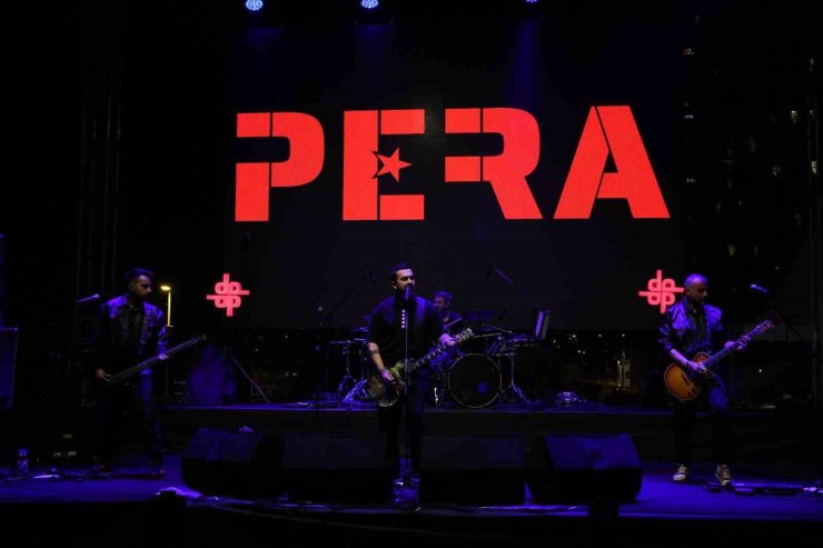 ÇEKMEKÖY GENÇLİK FESTİVALİ’NDE PERA RÜZGARI