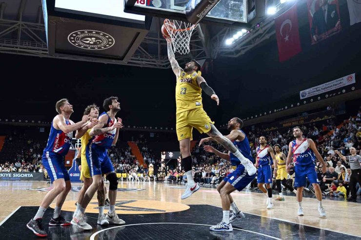 MSK ERKEK BASKETBOL TAKIMI, TARİHİNDE İLK KEZ AVRUPA’DA