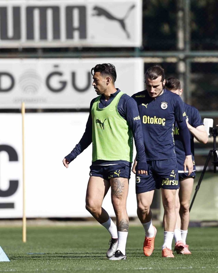 FENERBAHÇE, ATAKAŞ HATAYSPOR MAÇI HAZIRLIKLARINA BAŞLADI