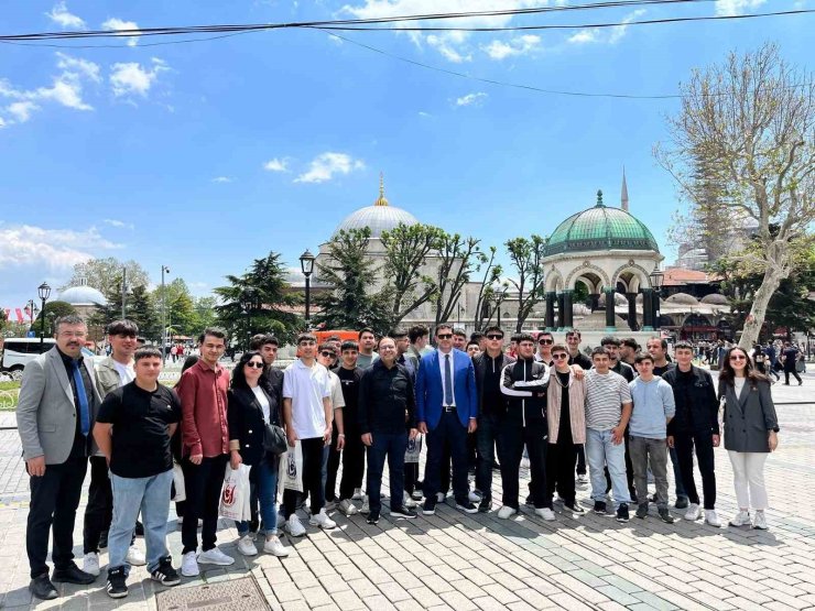 DİLOVASI KAYMAKAMLIĞI’NDAN İSTANBUL’A KÜLTÜR GEZİSİ