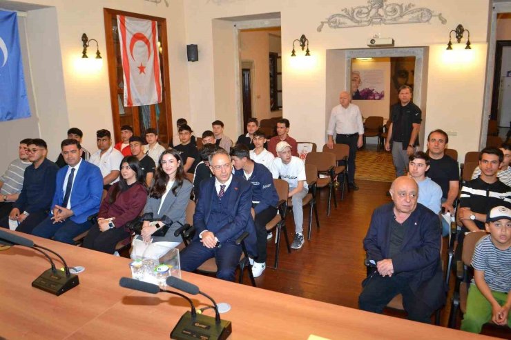 DİLOVASI KAYMAKAMLIĞI’NDAN İSTANBUL’A KÜLTÜR GEZİSİ