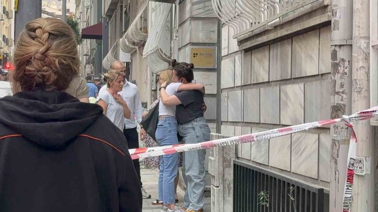 ŞİŞLİ’DE APARTMAN DAİRESİNDE YANGIN: YAŞLI KADIN HAYATINI KAYBETTİ