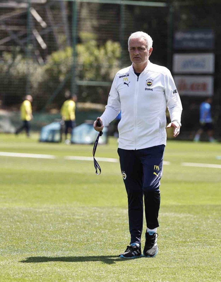 FENERBAHÇE, ATAKAŞ HATAYSPOR MAÇI HAZIRLIKLARINI SÜRDÜRDÜ