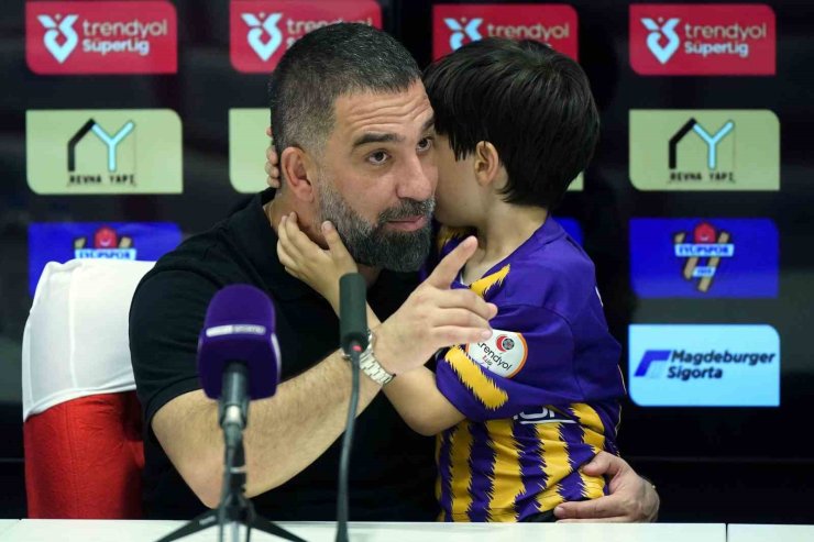 ARDA TURAN: "ÖNÜMÜZDE YURT DIŞINDAN 4 TEKLİF VAR"