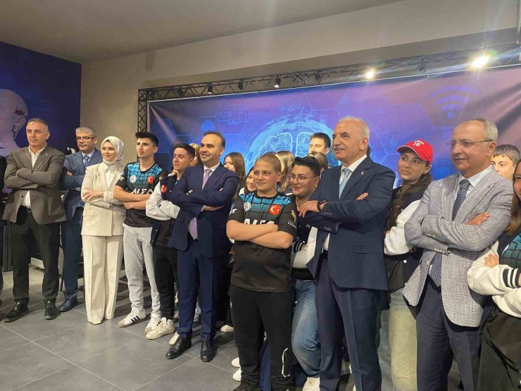 ÜMRANİYE BİLİM MERKEZİ AÇILDI