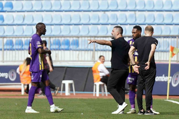 TRENDYOL SÜPER LİG: EYÜPSPOR: 2 - ANTALYASPOR: 0 (İLK YARI)