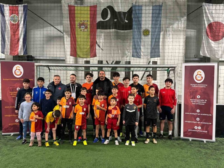 BERLİN’DE GALATASARAY FUTBOL OKULU COŞKUSU