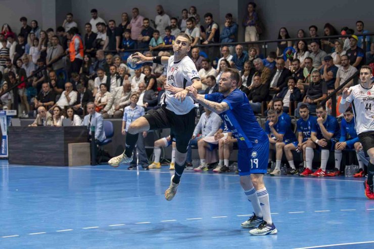 HENTBOL ERKEKLER SÜPER LİGİ ŞAMPİYONU BEŞİKTAŞ