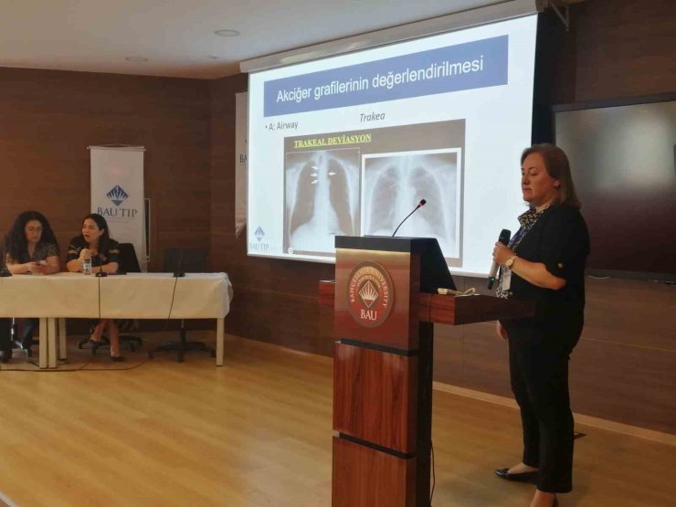 GELECEĞİN DOKTORLARI, 4. INTERN SEMPOZYUMU’NDA MESLEKİ BİLGİ VE TECRÜBE EDİNİYOR