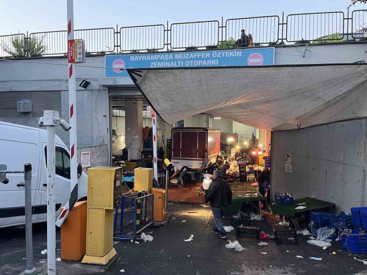 KAPALI PAZAR YERİ HAVALANDIRMASINA BİBER GAZI SIKIP KAÇTI