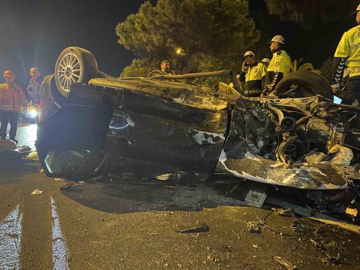 KARTAL’DA FECİ KAZA: 5 YARALI