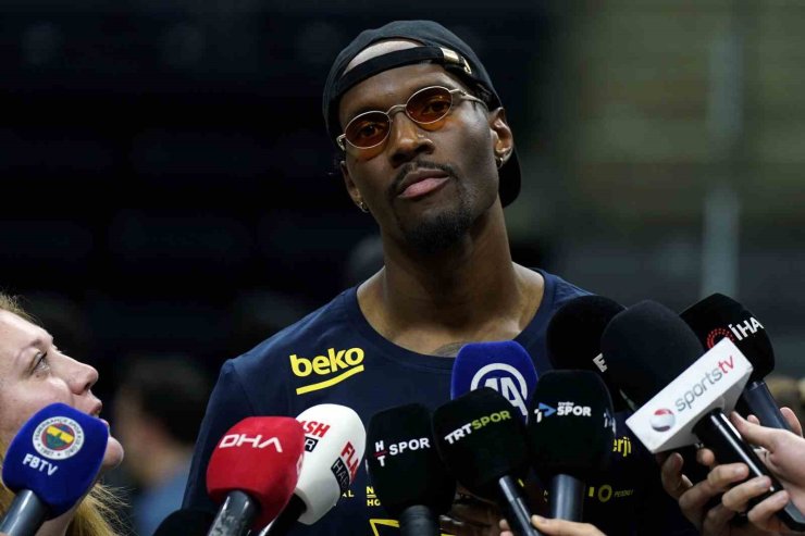 NİGEL HAYES-DAVİS: "MVP OLDUĞUM İÇİN GURUR DUYUYORUM"