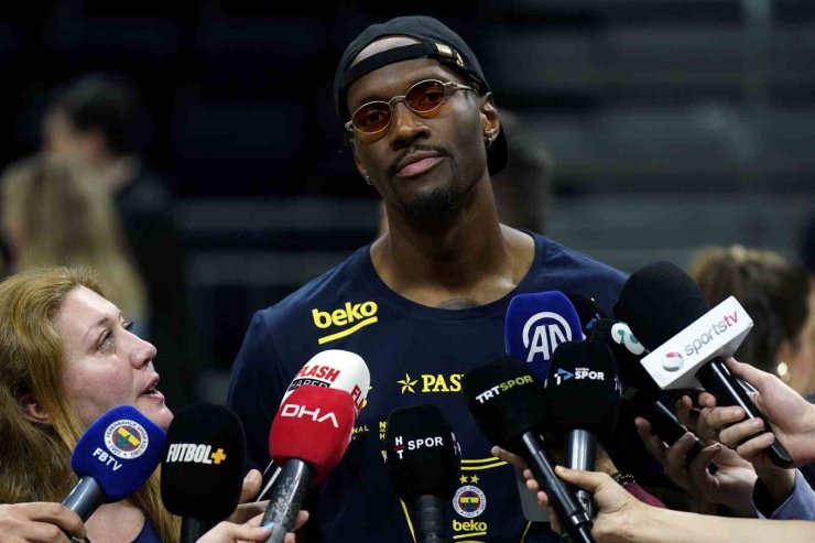 NİGEL HAYES-DAVİS: "MVP OLDUĞUM İÇİN GURUR DUYUYORUM"