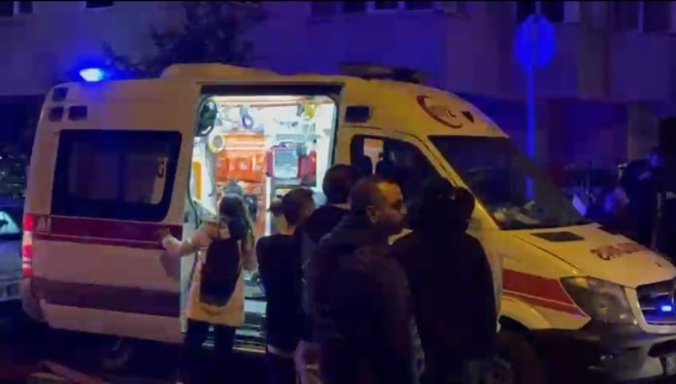 SARIYER’DE ANAOKULUNDA BAŞLAYAN YANGIN YAN BİNAYA SIÇRADI: 2 KİŞİ DUMANDAN ETKİLENDİ