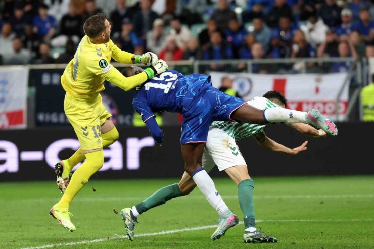 UEFA KONFERANS LİGİ KUPASI CHELSEA’NİN