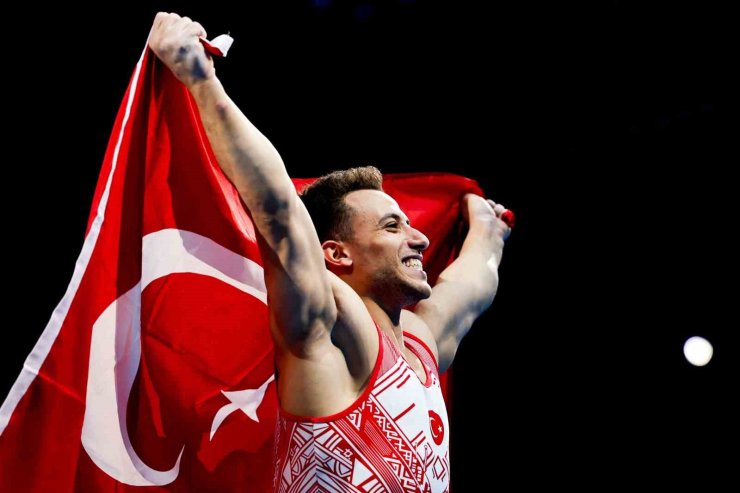 ADEM ASİL, AVRUPA ŞAMPİYONU