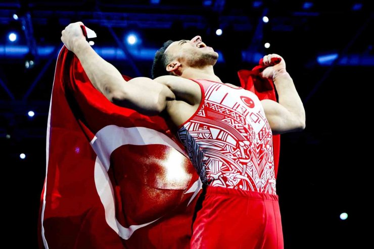 ADEM ASİL, AVRUPA ŞAMPİYONU