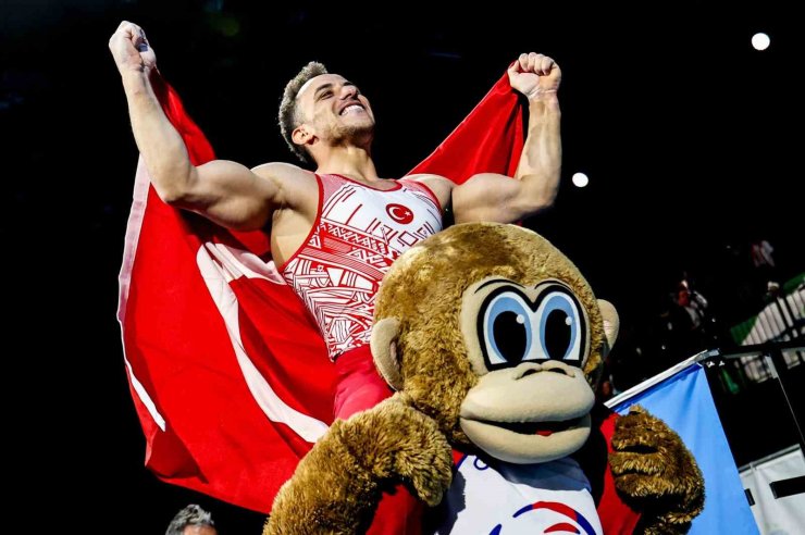 ADEM ASİL, AVRUPA ŞAMPİYONU