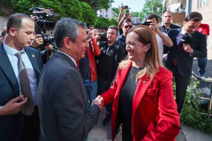 CHP GENEL BAŞKANI ÖZEL: "ASGARİ ÜCRET MÜCADELESİ HERKESİN EKMEK MÜCADELESİDİR"