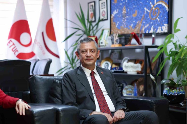 CHP GENEL BAŞKANI ÖZEL: "ASGARİ ÜCRET MÜCADELESİ HERKESİN EKMEK MÜCADELESİDİR"