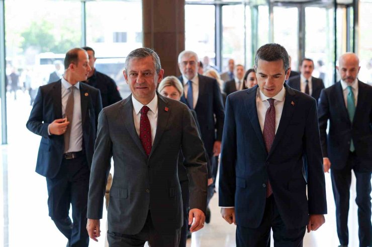 CHP GENEL BAŞKANI ÖZGÜR ÖZEL TİSK’İ ZİYARET ETTİ