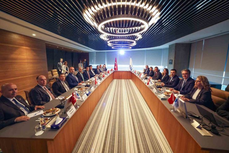 CHP GENEL BAŞKANI ÖZGÜR ÖZEL TİSK’İ ZİYARET ETTİ