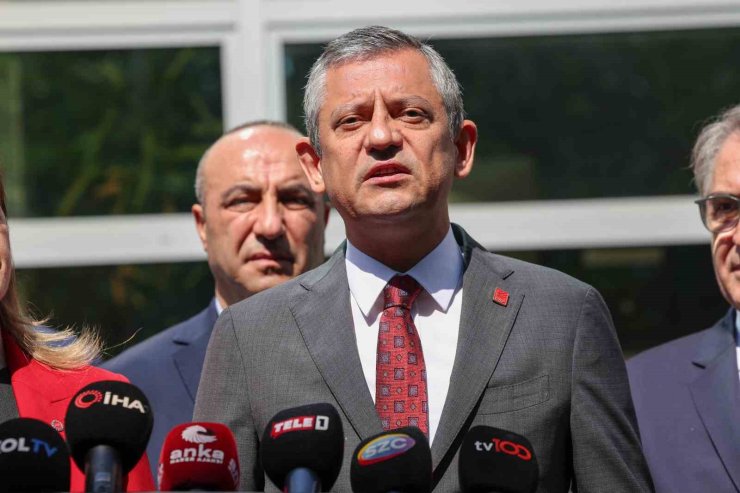 CHP GENEL BAŞKANI ÖZEL: "ASGARİ ÜCRET MÜCADELESİ HERKESİN EKMEK MÜCADELESİDİR"