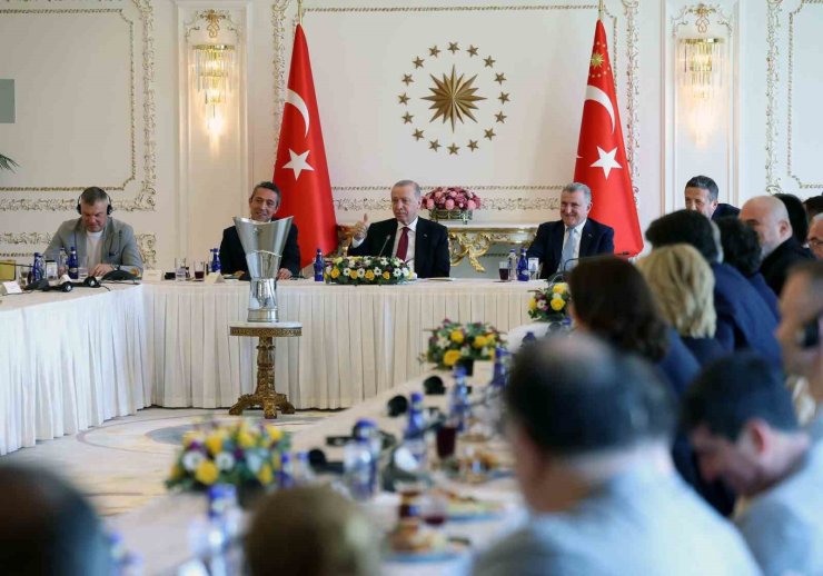 CUMHURBAŞKANI ERDOĞAN, FENERBAHÇE HEYETİNİ KABUL ETTİ