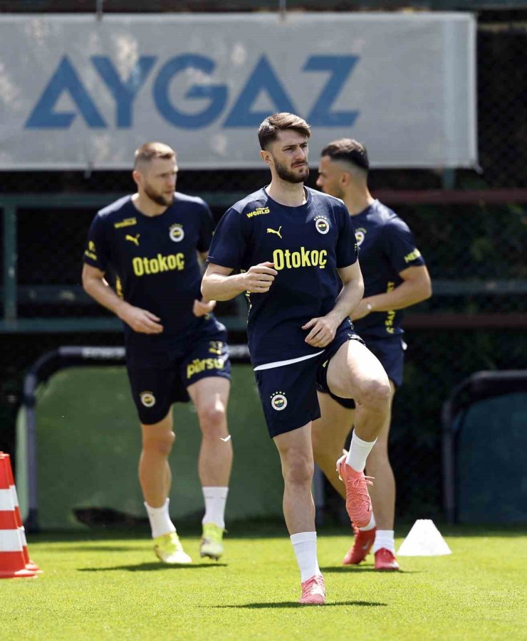 FENERBAHÇE, KONYASPOR MAÇI HAZIRLIKLARINI TAMAMLADI