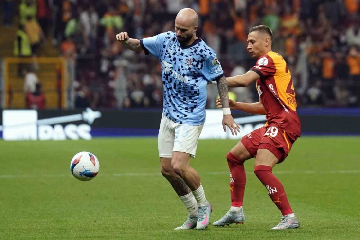 TRENDYOL SÜPER LİG: GALATASARAY: 2 - BAŞAKŞEHİR: 0 (MAÇ SONUCU)