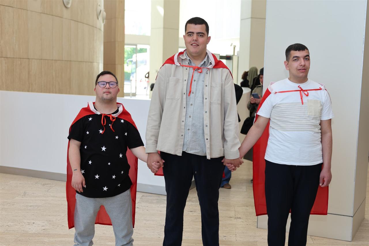 y8refclzzupwjyvdxb7gnqf1.jpg