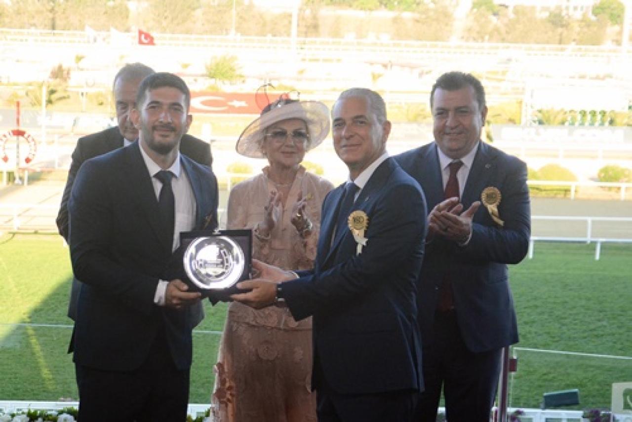 d3snfyqfibetjpdgvaexco85.jpg