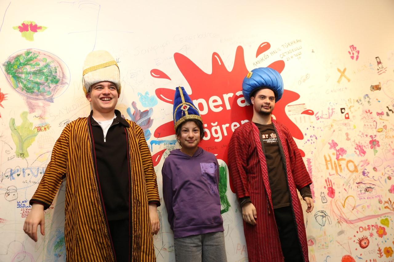 2fqvpk8rlque70zfocaass5r.jpg