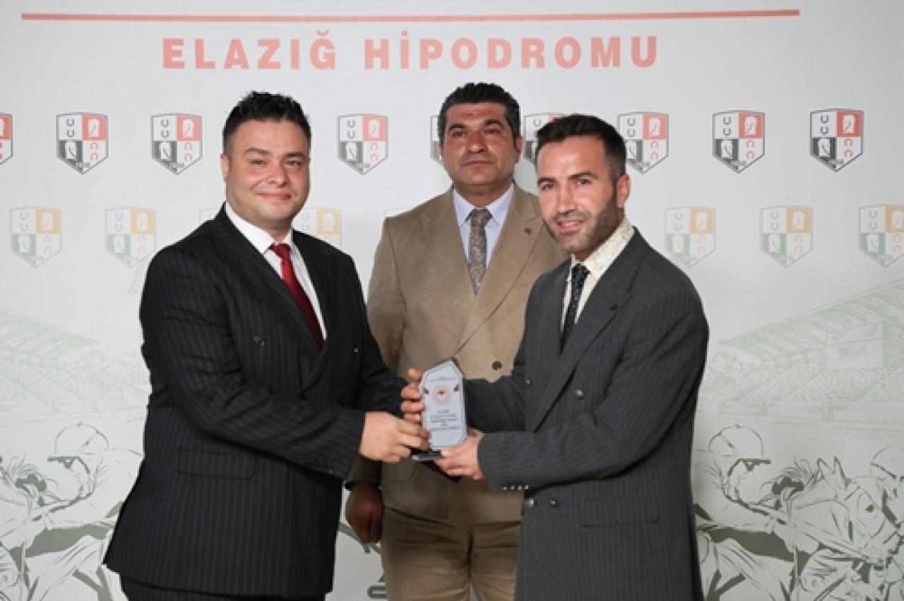 yiItuqplraknyw9zvjbmo7fr.jpg
